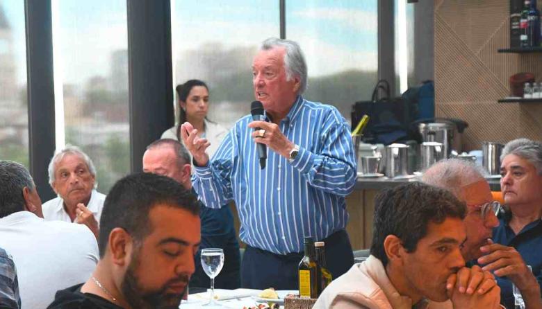 Barrionuevo se planta en la interna de la CGT: ''No estamos de acuerdo con un nuevo triunvirato''