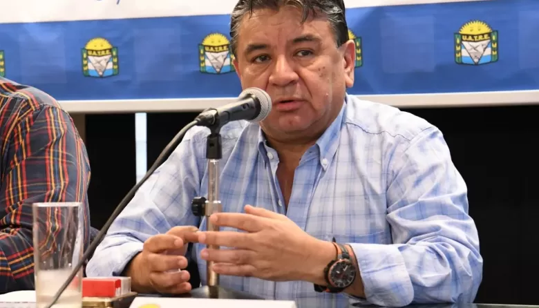 Chats explosivos: el interventor de OSPRERA se presenta como parte del círculo Milei y complica a la cúpula libertaria
