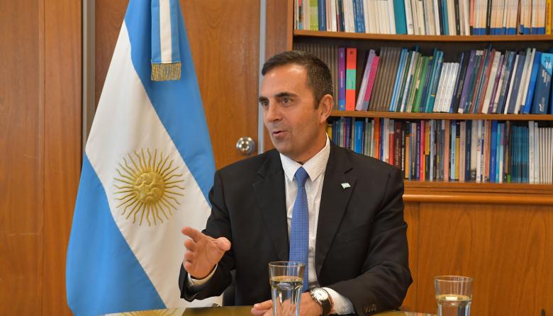 Cordero sali&oacute; a respaldar la reforma laboral y asegur&oacute; que apunta a crear empleo y dar previsibilidad