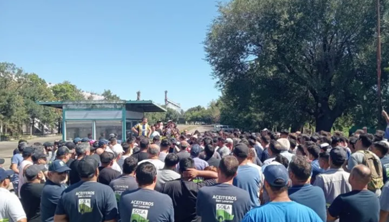 Aceiteros de Rosario realizan su primer Plenario Obrero Feminista por los 75 a&ntilde;os del gremio