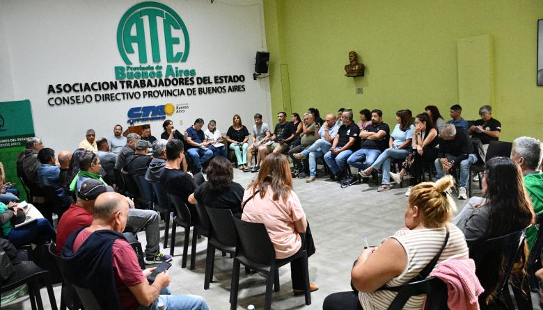 ATE Berisso particip&oacute; del Consejo Directivo Provincial y anunci&oacute; dos paros con movilizaci&oacute;n