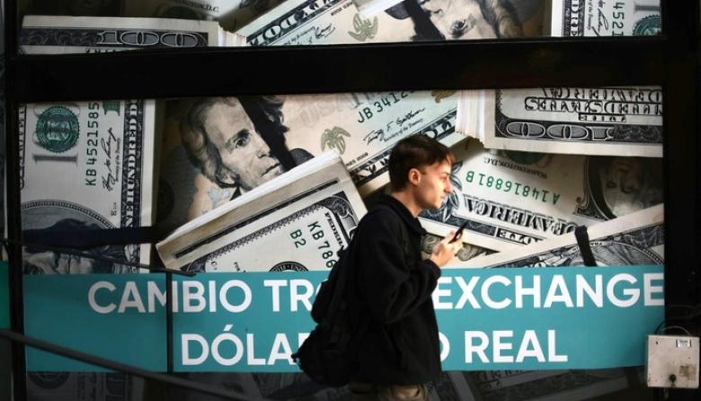 El dólar Bessent entra en escena: la apuesta de Milei y Trump a prueba tras la intervención histórica de EE.UU.