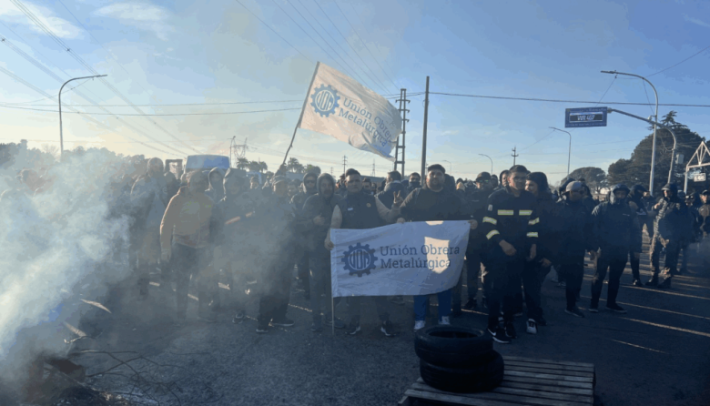 San Nicolás: más de 350 despidos en contratistas de Ternium y fuerte disputa por las indemnizaciones