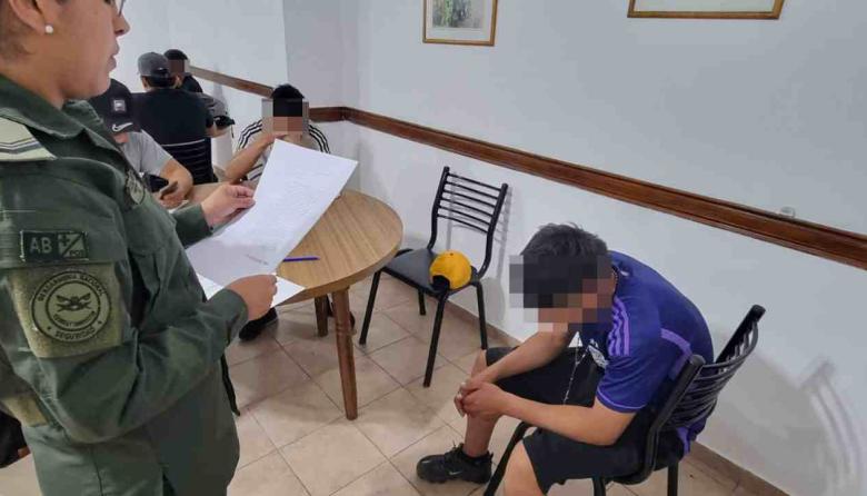 Allanaron una empresa rural en Mendoza por presunta trata laboral y detuvieron a un hombre por narcotráfico