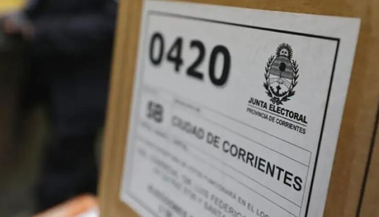 Valdés marca distancia de Milei y sacude la previa electoral en Corrientes