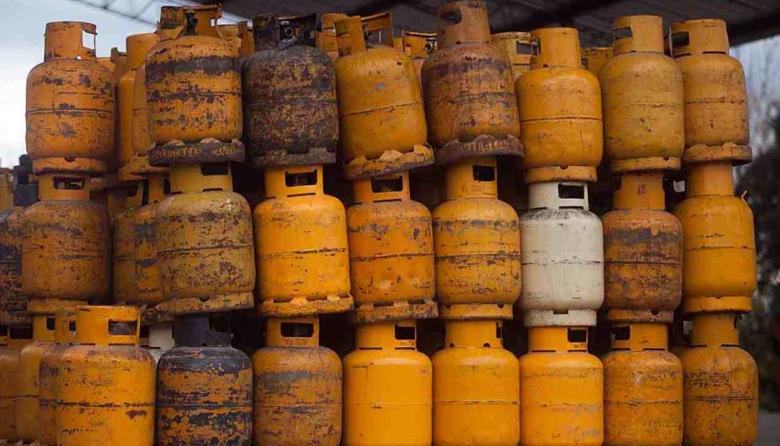 En plena ola de frío, el Gobierno desregula el gas envasado y crece la preocupación por su impacto en los sectores vulnerables