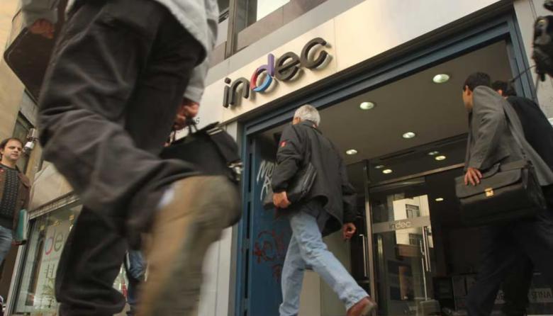 Consultoras privadas cuestionan cambios del Indec y alertan que las revisiones habrían evitado mostrar recesión técnica