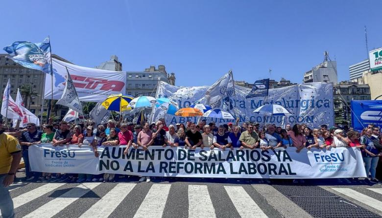 El FreSU ratific&oacute; el plan de lucha y anunci&oacute; un paro general cuando Diputados trate la reforma laboral