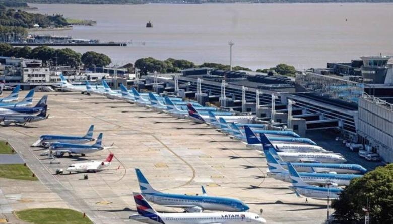 La ANAC prometi&oacute; regularizar los salarios y ATE suspendi&oacute; provisoriamente el paro aeroportuario