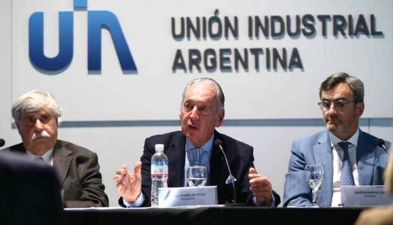 La UIA pidió reactivar el Decreto 814 para aliviar costos laborales en el interior del país