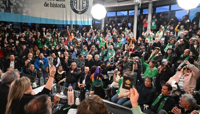 ATE llev&oacute; a la Justicia la Reforma Laboral y cuestiona el uso de fondos previsionales para financiar despidos
