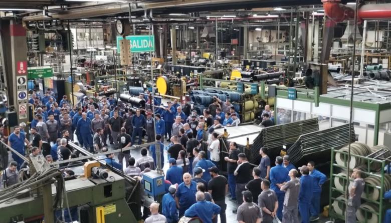 FATE asegura que perdi&oacute; el 70% de su personal y advierte que no puede reanudar la producci&oacute;n