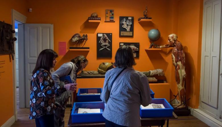 Se inauguró “Infancias”: Una exhibición sobre cómo era ser niño en el siglo XIX