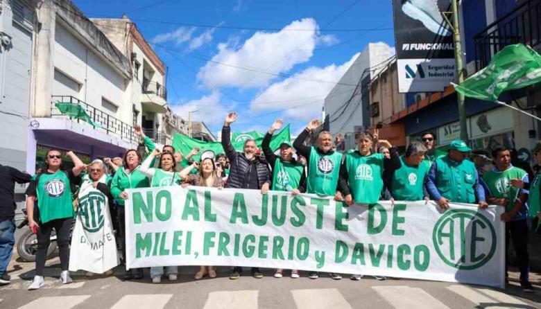 Rodolfo Aguiar en Entre Ríos: “Los gobernadores deben confrontar el ajuste de Milei”