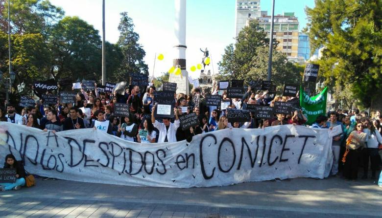 Cient&iacute;ficos y universitarios vuelven a las calles contra el ajuste del Gobierno de Milei
