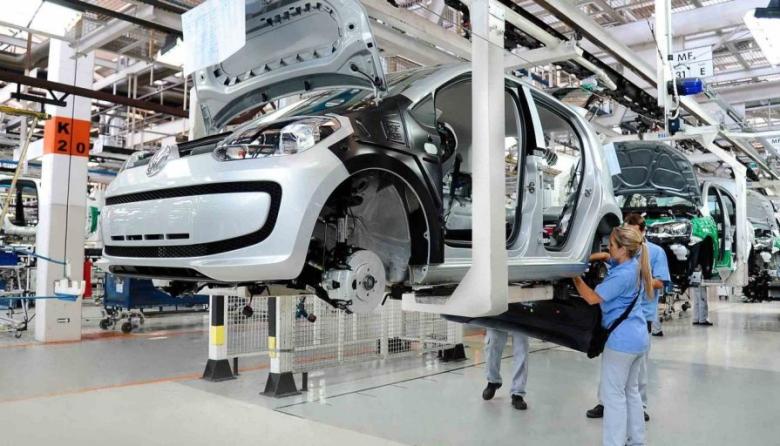 La producci&oacute;n automotriz acumula una ca&iacute;da del 18,3% en el a&ntilde;o y crece la preocupaci&oacute;n por el empleo industrial