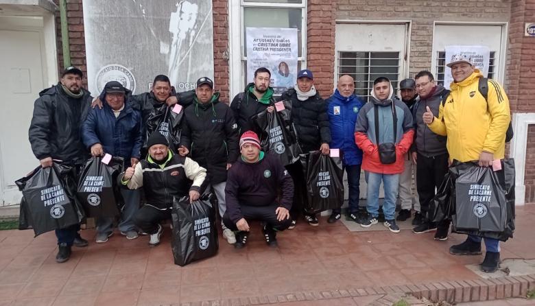 El Sindicato de la Carne llev&oacute; juguetes a los hijos de trabajadores frigor&iacute;ficos por el D&iacute;a del Ni&ntilde;o