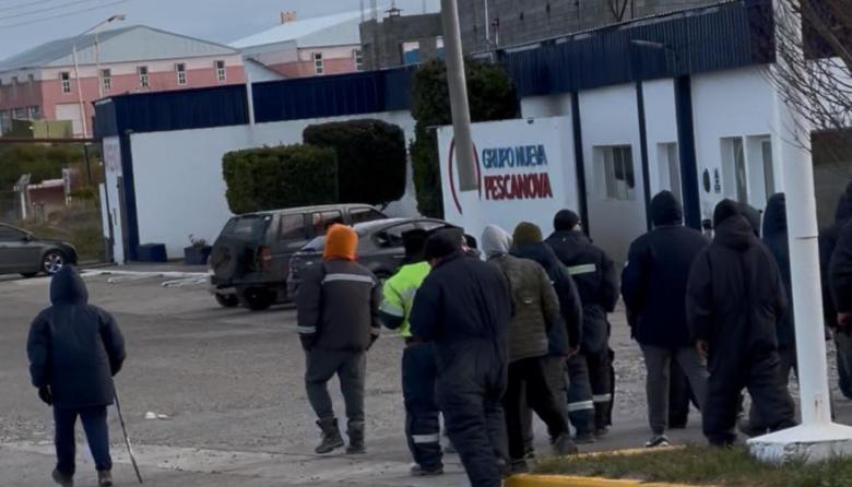 Fuerte conflicto en la pesca patagónica: el SOMU denuncia intento de recorte salarial del 30% y acusa inacción del Estado