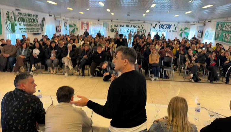 Doval reuni&oacute; a los municipales de la Regional Sur y dej&oacute; a la regi&oacute;n en estado de lucha