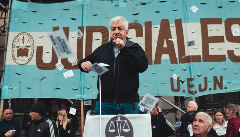 La UEJN adelantó el paro nacional y rechazó el aumento salarial