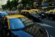 Fallo clave en la Ciudad: ordenan regular las apps de transporte tras una demanda del gremio de taxistas