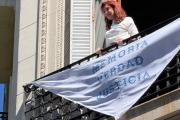 A un a&ntilde;o de la condena a Cristina Kirchner, gremios convocan a una jornada de respaldo frente a su domicilio en Constituci&oacute;n