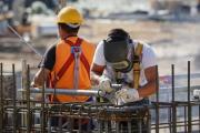 Crece el trabajo en negro disfrazado de monotributo: más de medio millón de empleados figuran como independientes